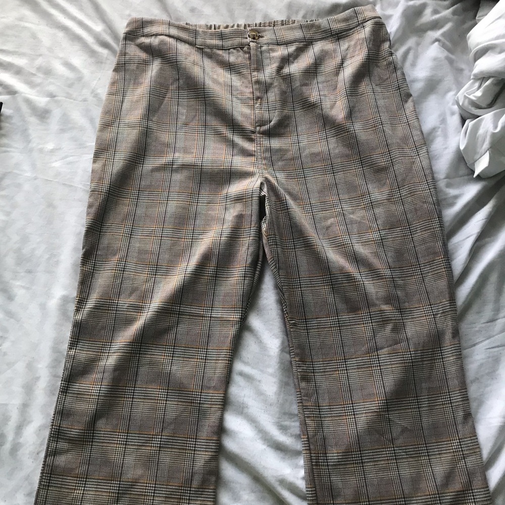 Plaid cropped pants